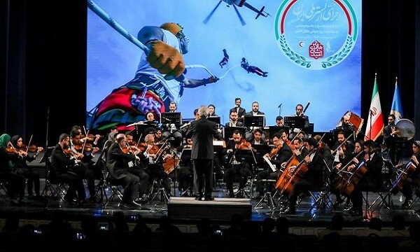 نوای صلح و بشردوستی در تالار وحدت/ اجرای ارکستر ملی ایران به مناسبت روز جهانی هلال احمر
