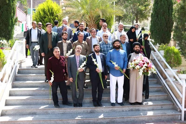 آغاز جشنواره بین‌المللی شعر رضوی از جوار مزار شهید‌ سلیمانی