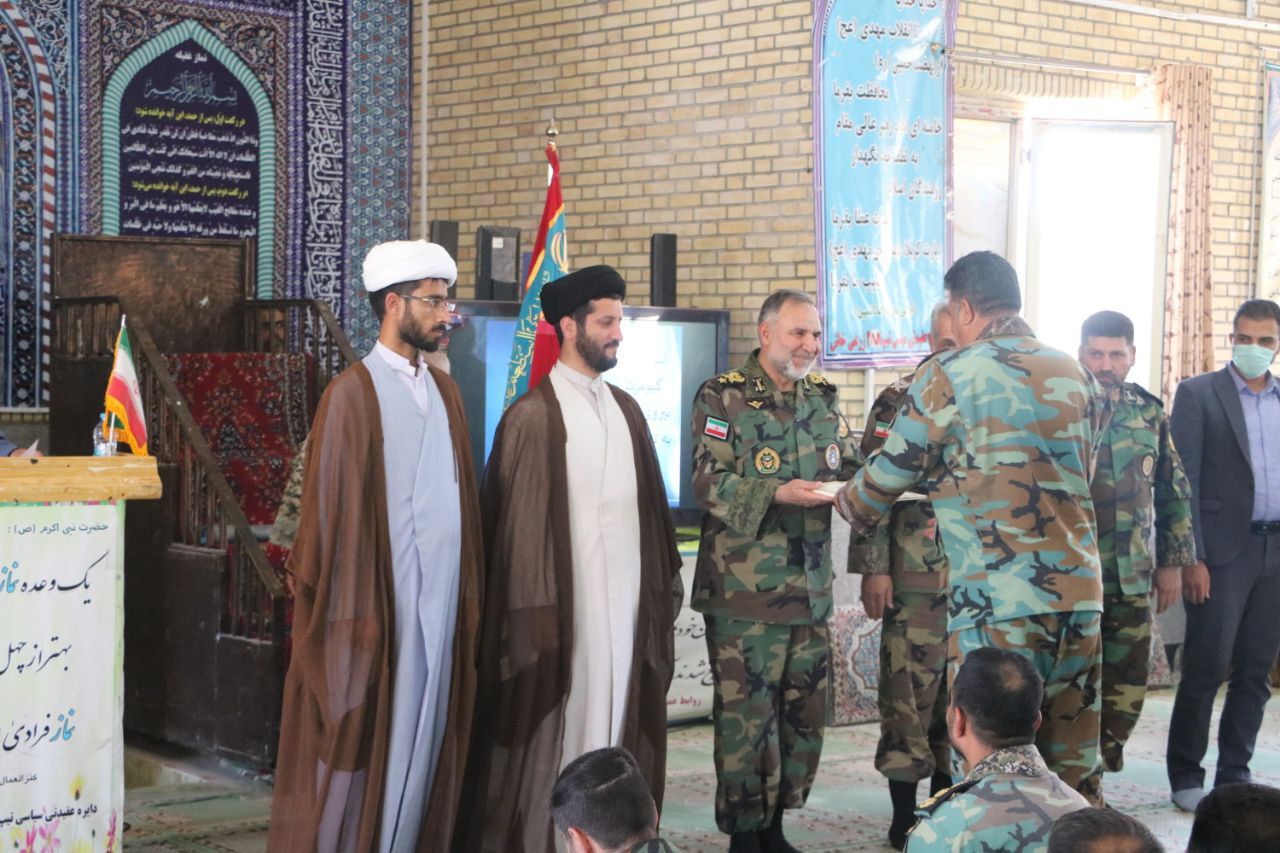 بازدید فرمانده نیروی زمینی ارتش از تیپ ۲۸۸ زرهی سرتیپ شهید سلیمان هاشم زهی در خاش