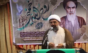 امام خمینی (ره) به مسلمانان هویت بخشید