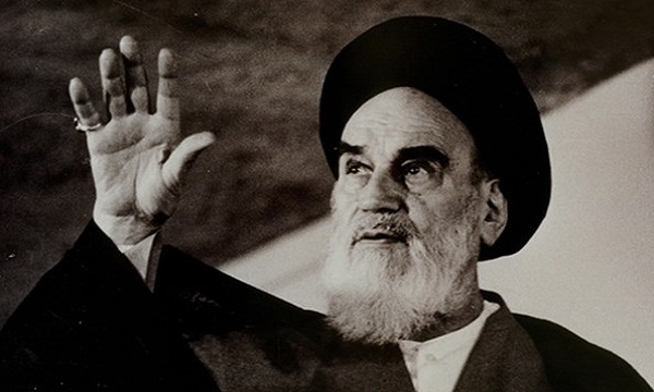 پیش‌بینی‌های سیاسی امام خمینی (ره) از معجزات قرن هستند