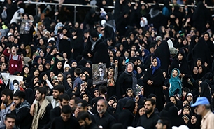دشمنان حضور گسترده جوانان دهه هشتادی در مراسم ارتحال امام خمینی (ره) را پوشش نخواهند