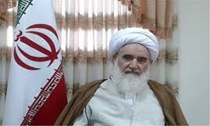 نماینده ولی فقیه در استان کرمانشاه درگذشت مادر شهید انقلاب «انصاری» را تسلیت گفت