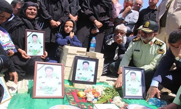 ادای احترام سردار «رادان» به خانواده شهید امنیت در خوزستان