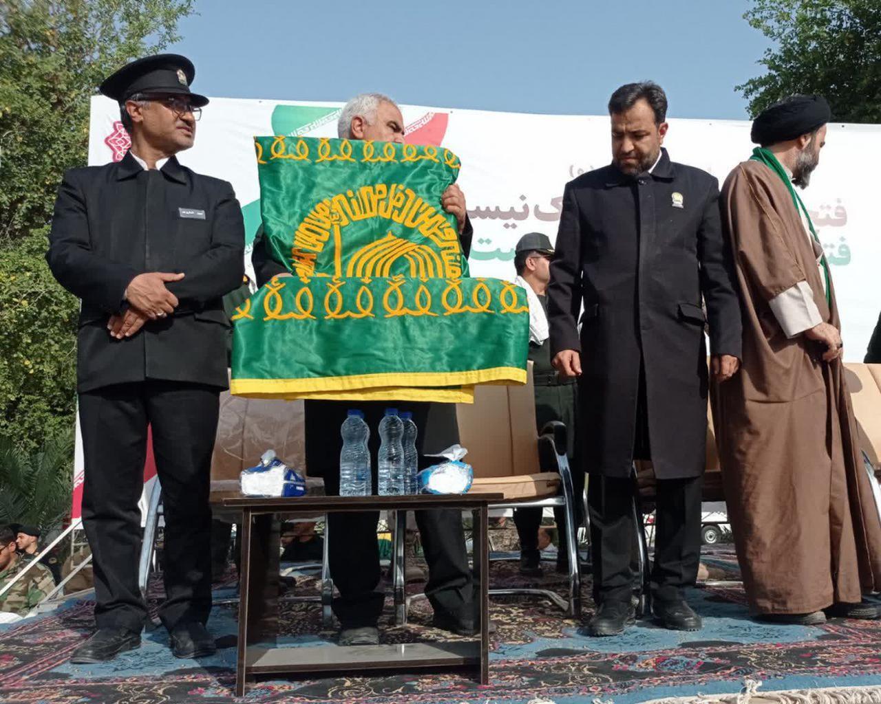 صبحگاه مشترک سوم خرداد در صحن مسجد جامع خرمشهر برگزار شد+