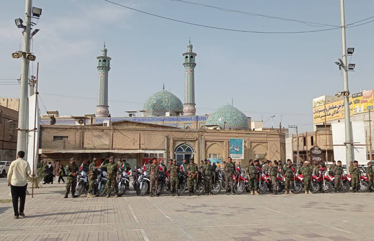 صبحگاه مشترک سوم خرداد در صحن مسجد جامع خرمشهر برگزار شد+