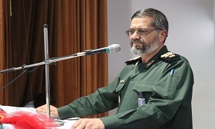 سوم خرداد برگ زرینی در تاریخ انقلاب است