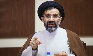 دشمنان درصدد القاء یأس و ناامیدی در جامعه هستند