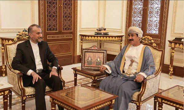 دیدار امیرعبداللهیان با وزیر مکتب سلطانی عمان