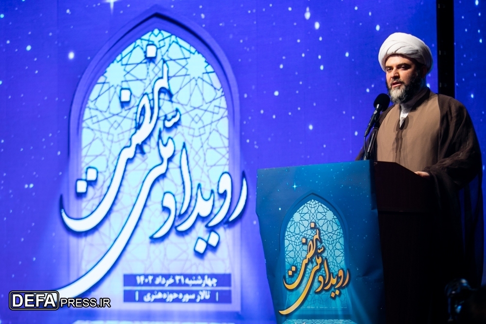 خانواده شهدا مانند کوه استوار پای فریضه تبلیغ دین ایستاده‌اند/ تبلیغ مردمی شود
