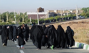 اردوی پیاده روی یکروزه گردان الزهرا (س) در کرج برگزار شد