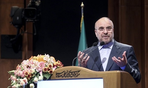 مبارزه با فساد با قانون حمایت از گزارشگران فساد مردمیسازی میشود مبارزه با فساد با قانون حمایت از گزارشگران فساد مردمیسازی میشود