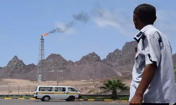 یمن خواستار توقف صادرات نفت این کشور توسط عربستان شد