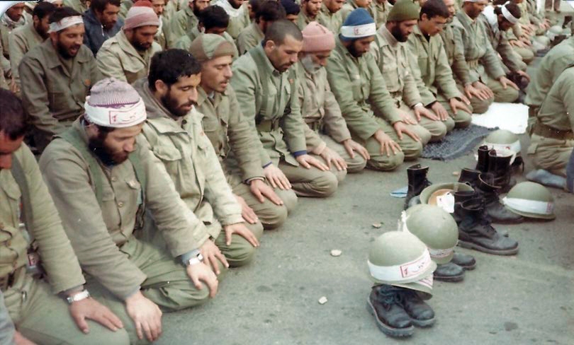 توصیه امام خمینی (ره) درباره یادمان‌های شهدا/ نمازی که هدایت‌گر سربازان دشمن شد