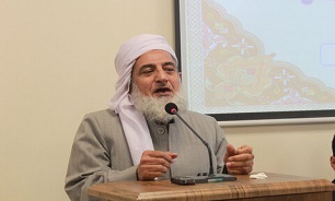 عالمان دینی ارکان وحدت در کشورهای اسلامی را تقویت کنند