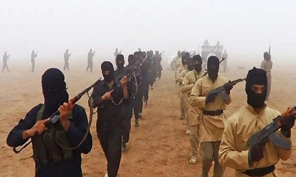 داعش مسئولیت حمله به پایگاه ارتش سوریه را به عهده گرفت