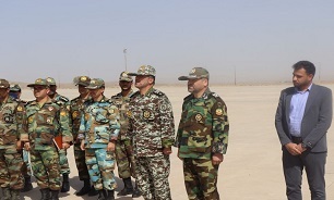 بازدید فرمانده نیروی پدافند هوایی ارتش از تیپ ۲۸۸ زرهی خاش