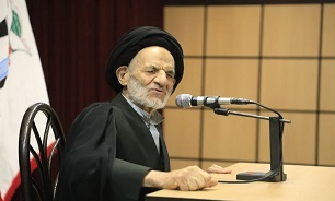 آزادگان مایه افتخار و سند انقلاب اسلامی هستند