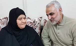 پیام تسلیت خانواده شهید حاج «قاسم سلیمانی» برای درگذشت مادر سردار هور