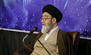 عزت مداری مهمترین پیام اربعین حسینی
