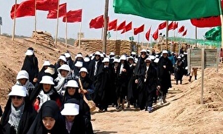فوتوتیتر/ اشتیاق دانش‌آموزان برای بازدید از مناطق جنگی دفاع مقدس