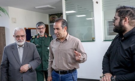 رئیس کمیته امداد امام‌ خمینی (ره) از خبرگزاری دفاع مقدس بازدید کرد