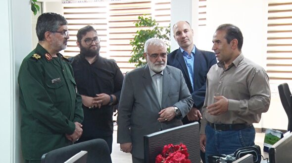 فیلم/ بازدید رئیس کمیته امداد امام‌ خمینی (ره) از خبرگزاری دفاع مقدس
