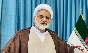 مجالس عزاداری امام حسین(ع) جامعه را بیمه می‌کند
