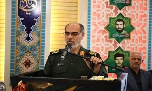 انقلاب ایران اسلامی بر مبنای آرمانهای خاندان عصمت و طهارت می‌باشد