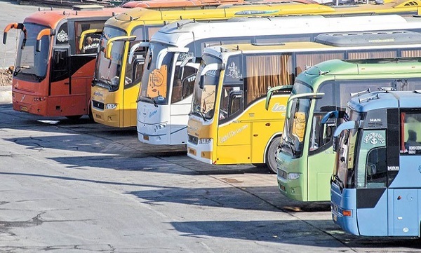 وزیر راه: فراخوان گسیل اتوبوس به پایانه‌های مرزی پرتردد صادر شد