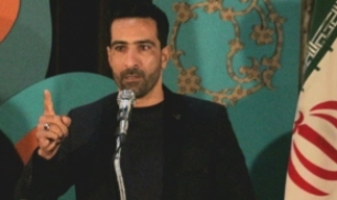 تبیین حماسه دفاع مقدس در قالب شعر یک ضرورت است