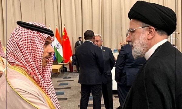 «وزیر خارجه عربستان» با حجت‌الاسلام رئیسی دیدار و گفتگو کرد