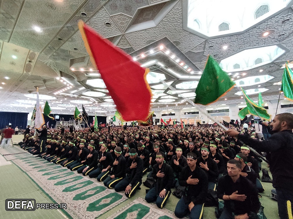 عزاداری نیروهای مسلح در مصلی امام خمینی (ره)+ تصاویر