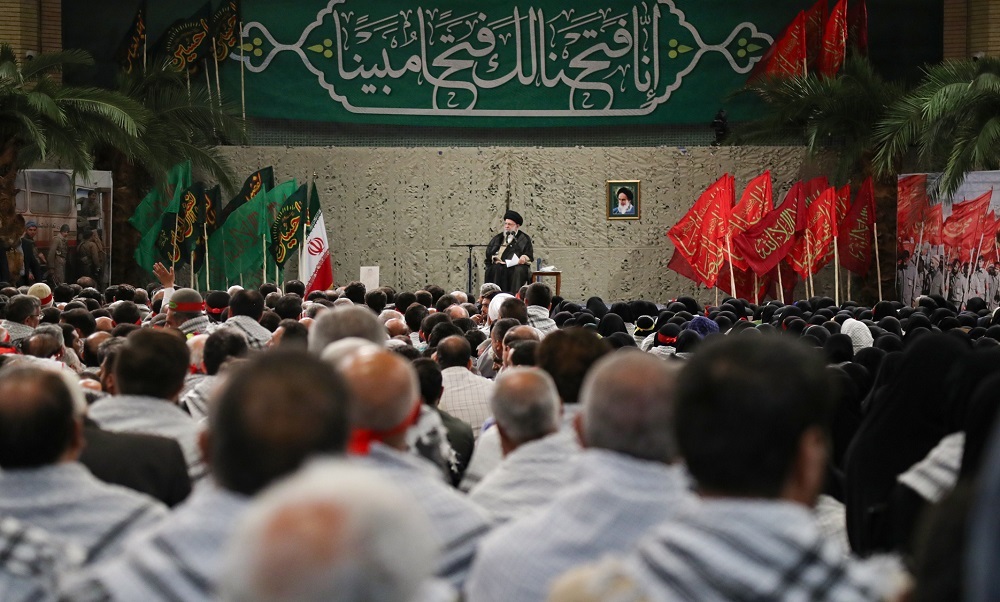 پیشکسوتان دفاع مقدس و خانواده شهدا با امام خامنه‌ای دیدار می‌کنند