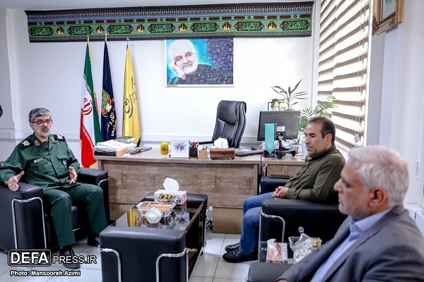 شهردار ناحیه 3 تهران از خبرگزاری دفاع مقدس بازدید کرد