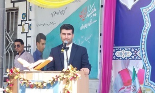 دانش‌آموزان در تمامی عرصه‌ها مانند دفاع مقدس نقش‌آفرین بودند