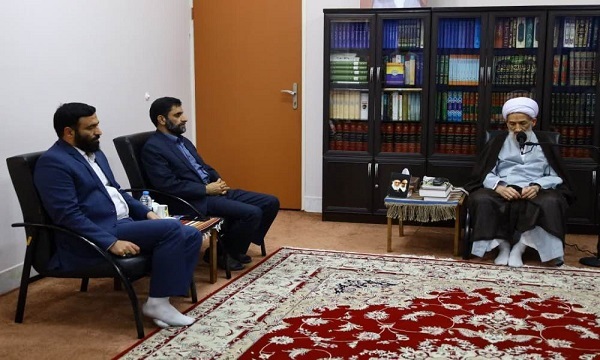 ستاد نماز جمعه باید جریان‌ساز باشد