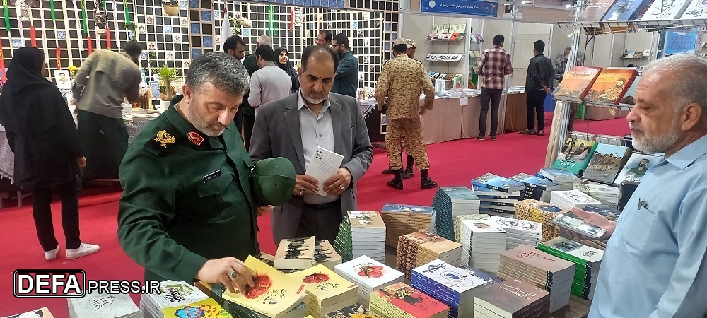حضور ناشر فعال دفاع مقدس استان لرستان در دوازدهمین نمایشگاه ملی کتاب  