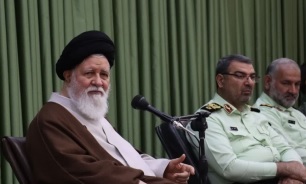 ظهور انقلاب اسلامی ایران؛ پلیس را به یک جریان محبوب مردمی تبدیل کرد