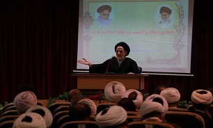 وحشی‌های غربی هیچ‌گاه به فکر حقوق بشر نیستند
