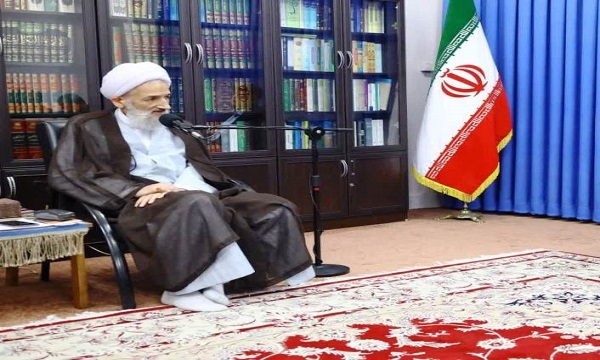 مسئولان حوزه اقتصادی عرضه و تقاضا را متوازن کنند