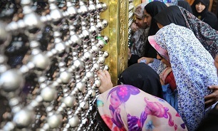 تشرف ۱۲۰۰ نفر از روشندلان سراسر کشور به حرم امام رئوف