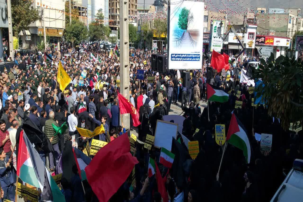 فریاد مرگ بر اسرائیل در کرج طنین انداز شد راهپیمایی و تجمع مردم کرج در حمایت از مردم مظلوم فلسطین برگزار شد