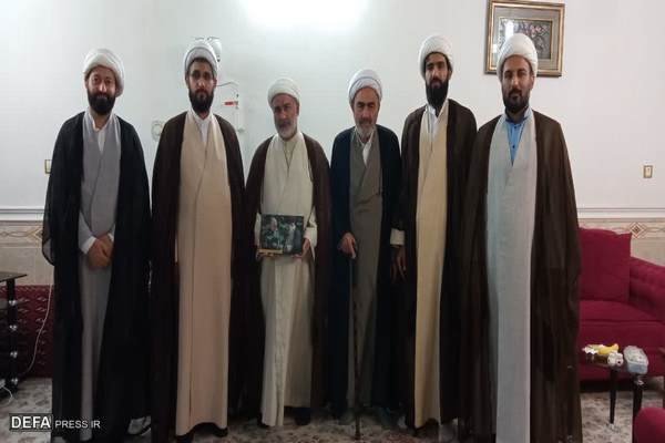 تکریم یادگاران دفاع مقدس تکلیف همگانی است