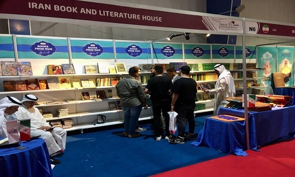 عرضه ۳۰۰ کتاب منتشر شده فقه اسلامی در نمایشگاه کتاب بغداد/ استقبال از نمایشگاه کتاب بغداد چشم‌گیر است