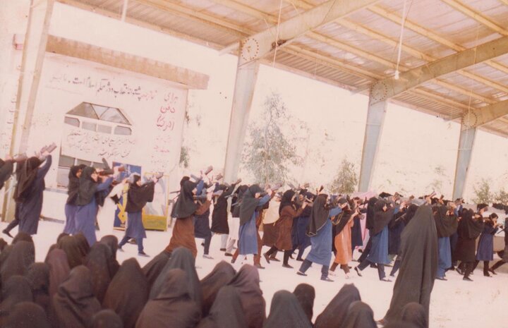 پرستار جهادگر «دیّری»؛ از مداوای رزمندگان تا مامایی ۲۵۰۰ نوزاد