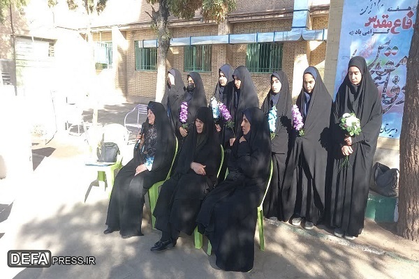 زنگ «ایثار و مقاومت » در هفته دفاع مقدس در کرمان +تصاویر