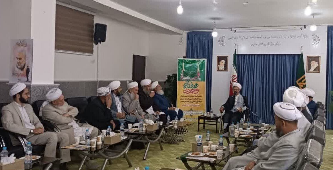 جمعی از علمای اهل سنت به مناسبت هفته وحدت و ولادت نبی مکرم اسلام (ص)  با نماینده ولی فقیه دیدار کردند