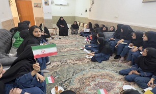 دیدار معلمان و دانش آموزان لامردی با خانواده جانباز شیمیایی«علی سورقالی»