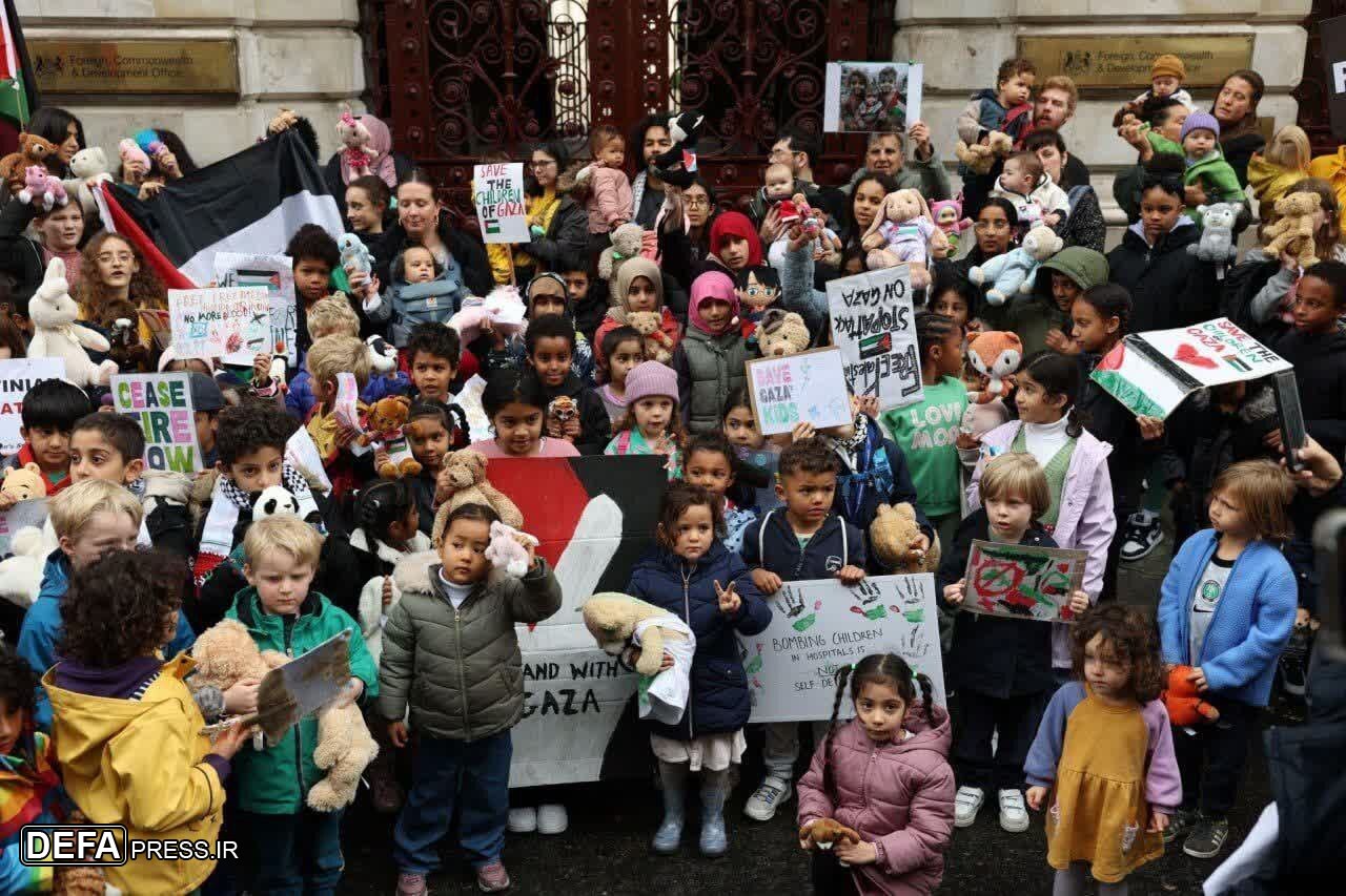 عکس/ کودکانِ لندنی به یاد کودکان غزه